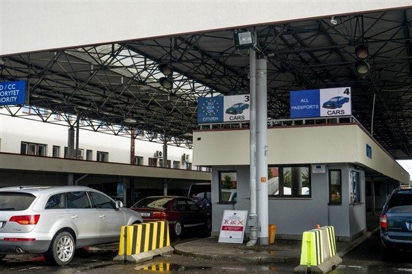 Bir Avrupa Komisyonu yetkilisi, POLITICO'ya yaptığı a&ccedil;ıklamada, yıl sonunda yayınlanması