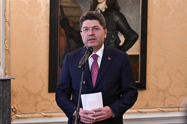 G&ouml;r&uuml;şmede, T&uuml;rkiye ile Moğolistan arasındaki adli iş birliği kapsamında y&uuml;r&uuml;t&uuml;len