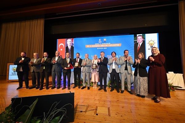 Milletvekilleri, belediye başkanları, il&ccedil;e başkanları, parti kolları ve meclis &uuml;yelerinin