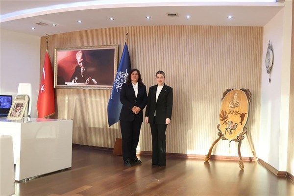 AK Parti MKYK &Uuml;yesi Hilal Kalyoncu Ko&ccedil;, Aydın B&uuml;y&uuml;kşehir Belediye