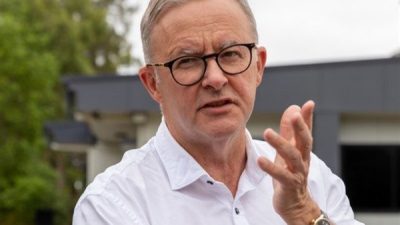 Avustralya Başbakanı Anthony Albanese, Avustralya'nın Rusya'nın işgaline karşı m&uuml;cadelesinde Ukrayna'nın