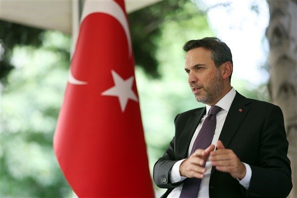 G&ouml;r&uuml;şmede, şehrin g&uuml;ndemi ve &uuml;lkenin enerji yolculuğu ele alındı. Bakan