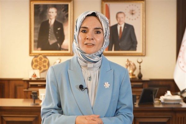 Aile ve Sosyal Hizmetler Bakanı G&ouml;ktaş, Aile Yılı kapsamında sosyal