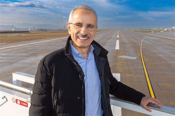Bakan Uraloğlu ve Genel Başkan Yardımcısı H&uuml;seyin Yayman&rsquo;ın g&ouml;r&uuml;şmesi AK