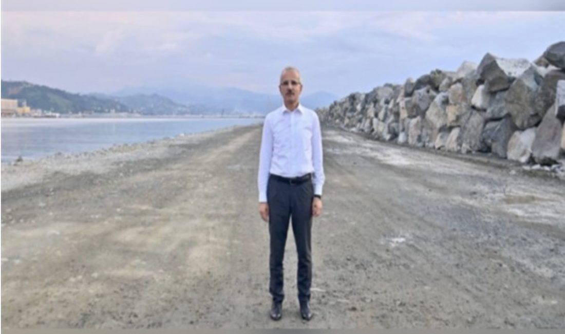 Ulaştırma ve Altyapı Bakanı Abd&uuml;lkadir Uraloğlu, Kazakistan/Almatı&rsquo;da d&uuml;zenlenen 7. Uluslararası