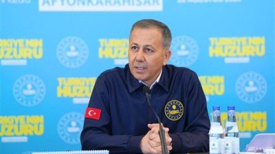 İ&ccedil;işleri Bakanı Yerlikaya, FIBA 2025 Avrupa Şampiyonası&rsquo;nda Yunanistan'ı mağlup ederek