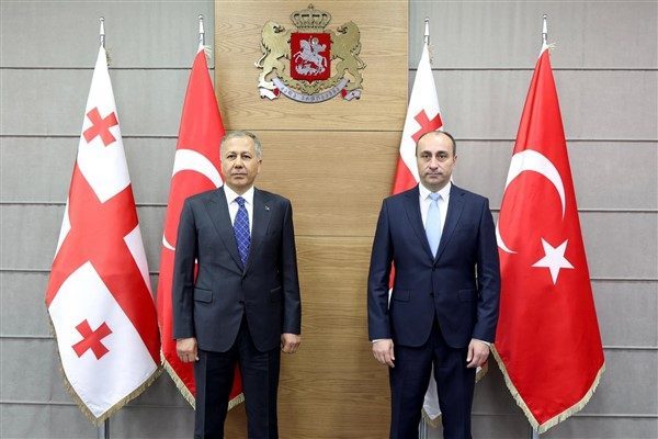 İ&ccedil;işleri Bakanı Ali Yerlikaya, G&uuml;rcistan İ&ccedil;işleri Bakanı Gela Geladze ve