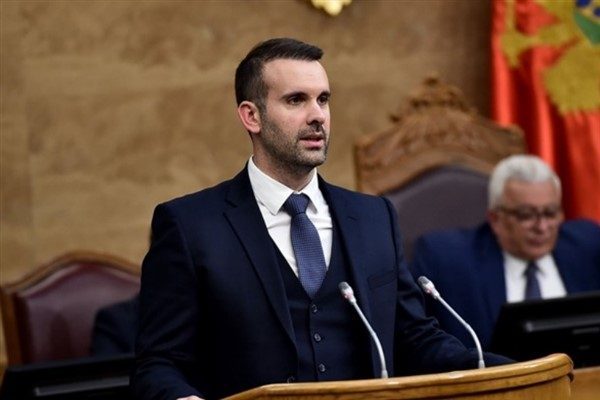 Spajic, bu adımın Karadağ&rsquo;ın tarihi kimliğine ve devlet geleneğine sahip