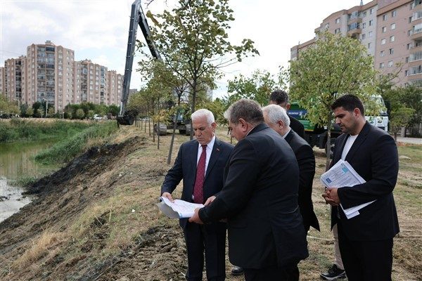 Bursa&rsquo;da g&ouml;r&uuml;nt&uuml; kirliliğini ortadan kaldırıp haşere oluşumunu engellemek ve vatandaşların