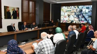 Osmaniye Belediye Başkanı İbrahim &Ccedil;enet, &ldquo;Başkan Sizi Dinliyor&rdquo; mottosuyla d&uuml;zenlenen