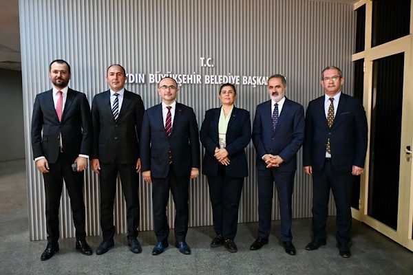 Aydın B&uuml;y&uuml;kşehir Belediye Başkanı &Ouml;zlem &Ccedil;er&ccedil;ioğlu, Karayolları Genel M&uuml;d&uuml;r&uuml; Ahmet