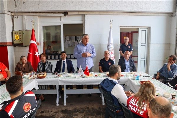 Programa Belediye Başkan Yardımcıları Murat Tiryaki, Mesut Tutuğ, Ayta&ccedil; Mutlu