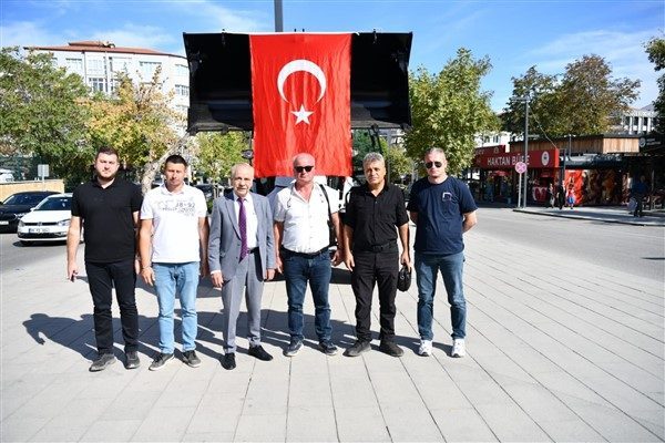 Keşan Belediyesi&rsquo;ne yeni bir hizmet aracı kazandırıldığını belirten Başkan &Ouml;zcan,