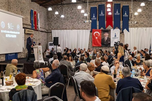 İzmir B&uuml;y&uuml;kşehir Belediye Başkanı Dr. Cemil Tugay, Gıda M&uuml;hendisleri Odası