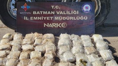 Batman Cumhuriyet Başsavcılığı koordinesinde Narkotik Su&ccedil;larla M&uuml;cadele Şube M&uuml;d&uuml;rl&uuml;ğ&uuml; ekiplerince