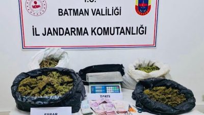 Batman İl Jandarma Komutanlığınca, uyuşturucu ile m&uuml;cadele kapsamında y&uuml;r&uuml;t&uuml;len &ccedil;alışmalar