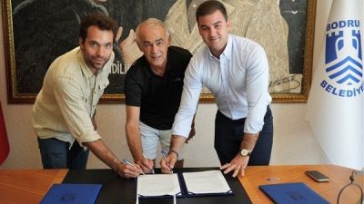 Bodrum Belediyesi Başkanlık Makamında ger&ccedil;ekleştirilen iş birliği toplantısına Başkan Tamer