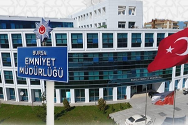 İ&ccedil;işleri Bakanlığı&rsquo;nın kararnamesiyle Bursa İl Emniyet M&uuml;d&uuml;rl&uuml;ğ&uuml; g&ouml;revinde değişiklik yapıldı.