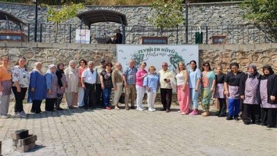 &ldquo;Sonbahara Merhaba&rdquo; temasıyla ger&ccedil;ekleştirilen etkinlik, S.S. Zeyniler &Ccedil;alıkuşu Kadınlar Tarımsal