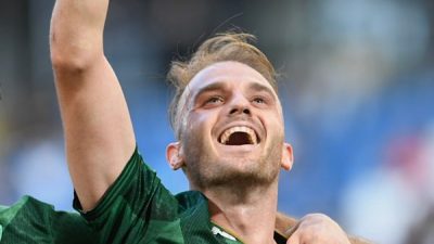 Sezon başında Bursaspor&rsquo;a d&ouml;nen ve yeşil beyazlı forma altında 100.