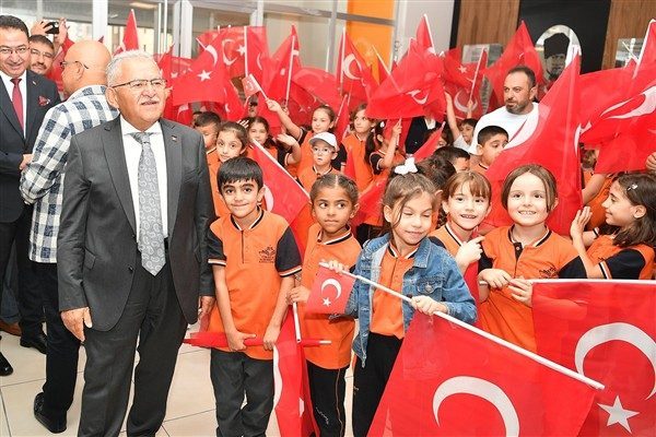 Kocasinan il&ccedil;esinde a&ccedil;ılışı yapılan ve hayırsever Altun ailesi tarafından yaptırılan