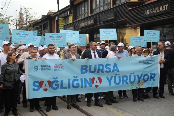 Bursa B&uuml;y&uuml;kşehir Belediyesi&rsquo;nin &ouml;nc&uuml;l&uuml;ğ&uuml;nde ger&ccedil;ekleştirilen y&uuml;r&uuml;y&uuml;şe Bursa B&uuml;y&uuml;kşehir Belediyesi Başkan