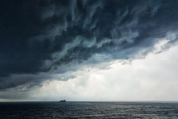 Singapur&rsquo;dan Gemlik&rsquo;e seyir halinde olan "ELINA B" isimli 196 metre