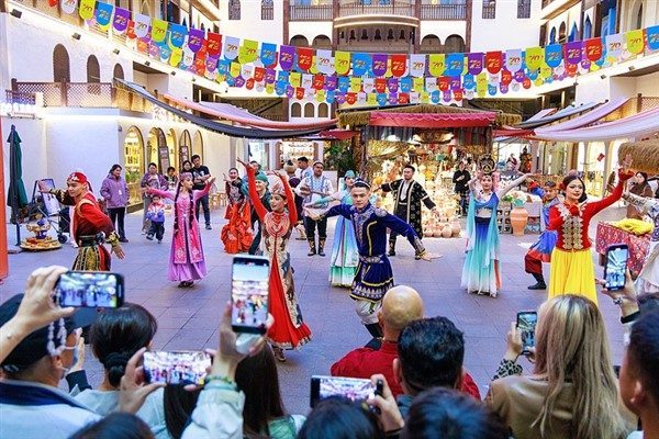 &Ccedil;in&rsquo;in Xinjiang Uygur &Ouml;zerk B&ouml;lgesi&rsquo;nin kuruluşunun 70. yıld&ouml;n&uuml;m&uuml; kapsamında, &Ccedil;in