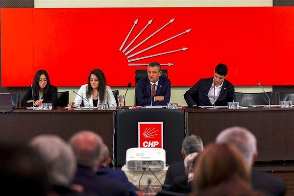 Cumhuriyet Halk Partisi (CHP) Genel Başkanı &Ouml;zg&uuml;r &Ouml;zel, CHP Parti