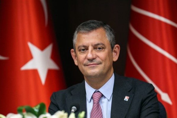 &Ouml;zel, partisinin yerel se&ccedil;imlere &ldquo;T&uuml;rkiye İttifakı&rdquo; &ccedil;ağrısıyla katıldığını hatırlatarak, siyasi