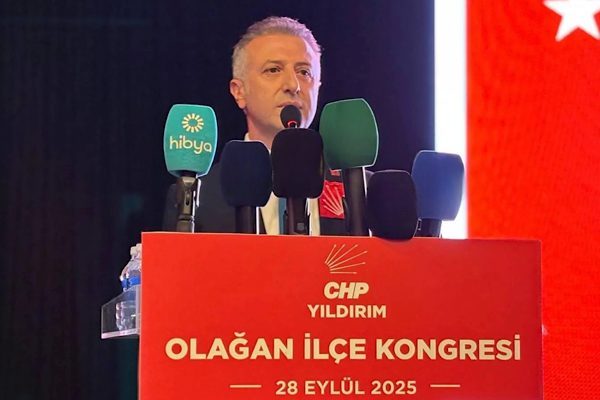 CHP Yıldırım İl&ccedil;e Başkanlığında mevcut başkan İlhami G&uuml;n ve Av.