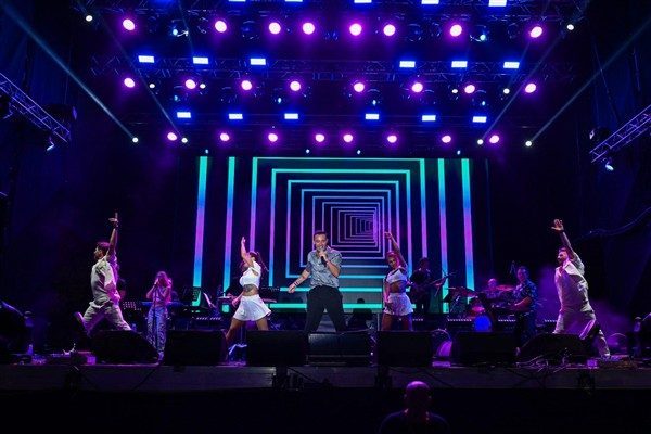 Fuar kapsamında d&uuml;zenlenen &Ccedil;im Konserleri&rsquo;nin, 8. g&uuml;n&uuml;nde Mustafa Sandal sahne