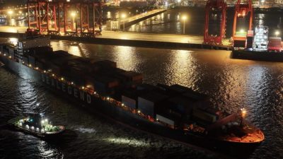 "Istanbul Bridge" adlı gemi, bu sabah saat 04.30 sıralarında &Ccedil;in&rsquo;in