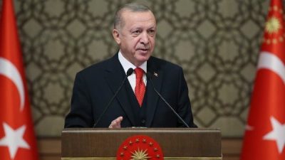 Cumhurbaşkanlığı İletişim Başkanlığından yapılan a&ccedil;ıklamaya g&ouml;re Cumhurbaşkanı Recep Tayyip Erdoğan,&nbsp;İspanya