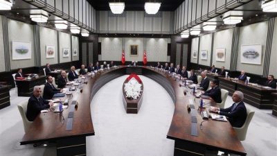 Cumhurbaşkanlığı Kabinesi, Cumhurbaşkanı Erdoğan&rsquo;ın başkanlığında Ahlat Cumhurbaşkanlığı K&uuml;lliyesi'nde toplandı. Hibya