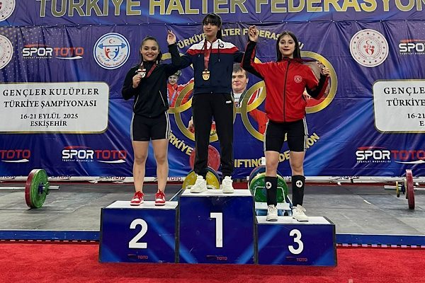 D&uuml;zce Belediyesi Spor Akademisi'nin milli takım d&uuml;zeyinde ki sporcusu Yağmur