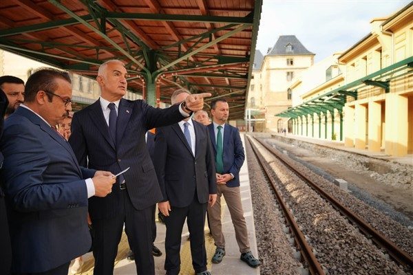 K&uuml;lt&uuml;r ve Turizm Bakanı Mehmet Nuri Ersoy, a&ccedil;ıklamasında&nbsp;Haydarpaşa Garı'nın tren