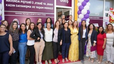 Bismil'de kadınların hizmetine sunulan Nujin Kadın Yaşam Merkezinin a&ccedil;ılışına katılan