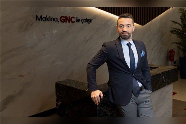 GNC Makina, distrib&uuml;t&ouml;rl&uuml;ğ&uuml;n&uuml; yaptığı d&uuml;nyaca &uuml;nl&uuml; CNC makinelerini standında sergilerken,