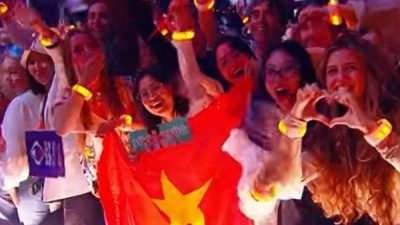 Oylama sonu&ccedil;larına g&ouml;re, Vietnamlı sanat&ccedil;ı 422 puan aldı. İkincilik Kırgızistanlı