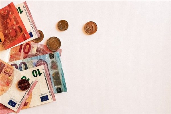 İnfo Yatırım&rsquo;ın raporunda haftanın ilk işlem g&uuml;n&uuml;nde bir miktar yukarı