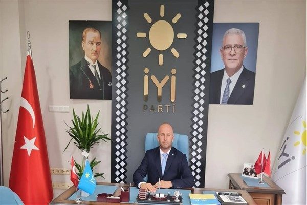 Karsak Mahallesi&rsquo;ni ziyaret eden İYİ Parti Orhangazi İl&ccedil;e Başkanı B&uuml;lent