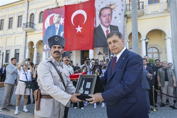 İzmir&rsquo;in işgalden kurtuluşunun 103. yıl d&ouml;n&uuml;m&uuml; kentte kutlanıyor. &nbsp;9 Eyl&uuml;l