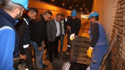 Kayseri B&uuml;y&uuml;kşehir Belediyesi Su ve Kanalizasyon İdaresi Genel M&uuml;d&uuml;rl&uuml;ğ&uuml; ekipleri