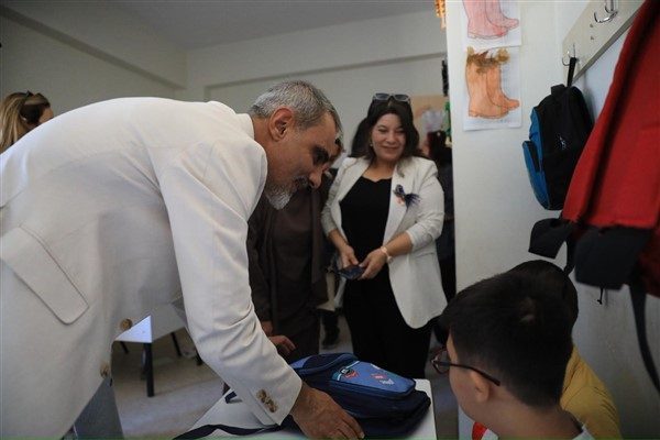 Eş Başkan Cengiz D&uuml;ndar, meclis &uuml;yeleri ve Engelli ve Yaşlı