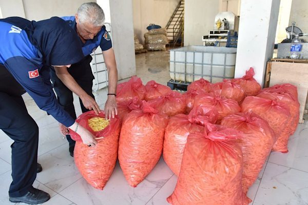 Kepez Belediyesi Zabıta M&uuml;d&uuml;rl&uuml;ğ&uuml; ekipleri, Tarım ve Orman M&uuml;d&uuml;rl&uuml;ğ&uuml; ile