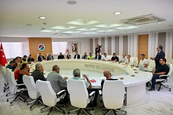 Kepez Belediyesi&rsquo;nin &ouml;nc&uuml;l&uuml;ğ&uuml;nde hazırlanan &ldquo;Antalya Motosiklet Trafiği Y&ouml;netimi&rdquo; projesinin tanıtımı,