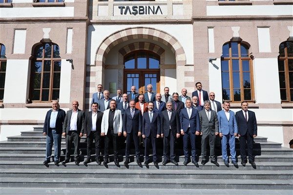 Ziyaretten duyduğu memnuniyeti dile getiren Konya B&uuml;y&uuml;kşehir Belediye Başkan Vekili