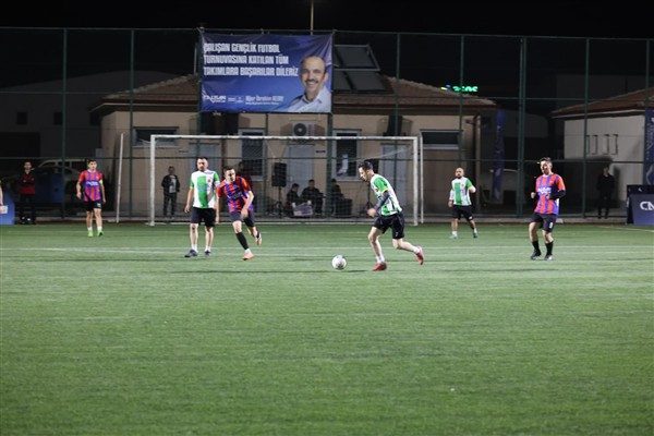 Karatay Mehmet Oktut Spor Tesisleri&rsquo;nde ger&ccedil;ekleştirilen turnuvada 32 takım şampiyon