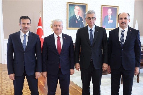 Konya Valisi Akın, AK Parti Konya Milletvekili &Ouml;zer, Konya B&uuml;y&uuml;kşehir